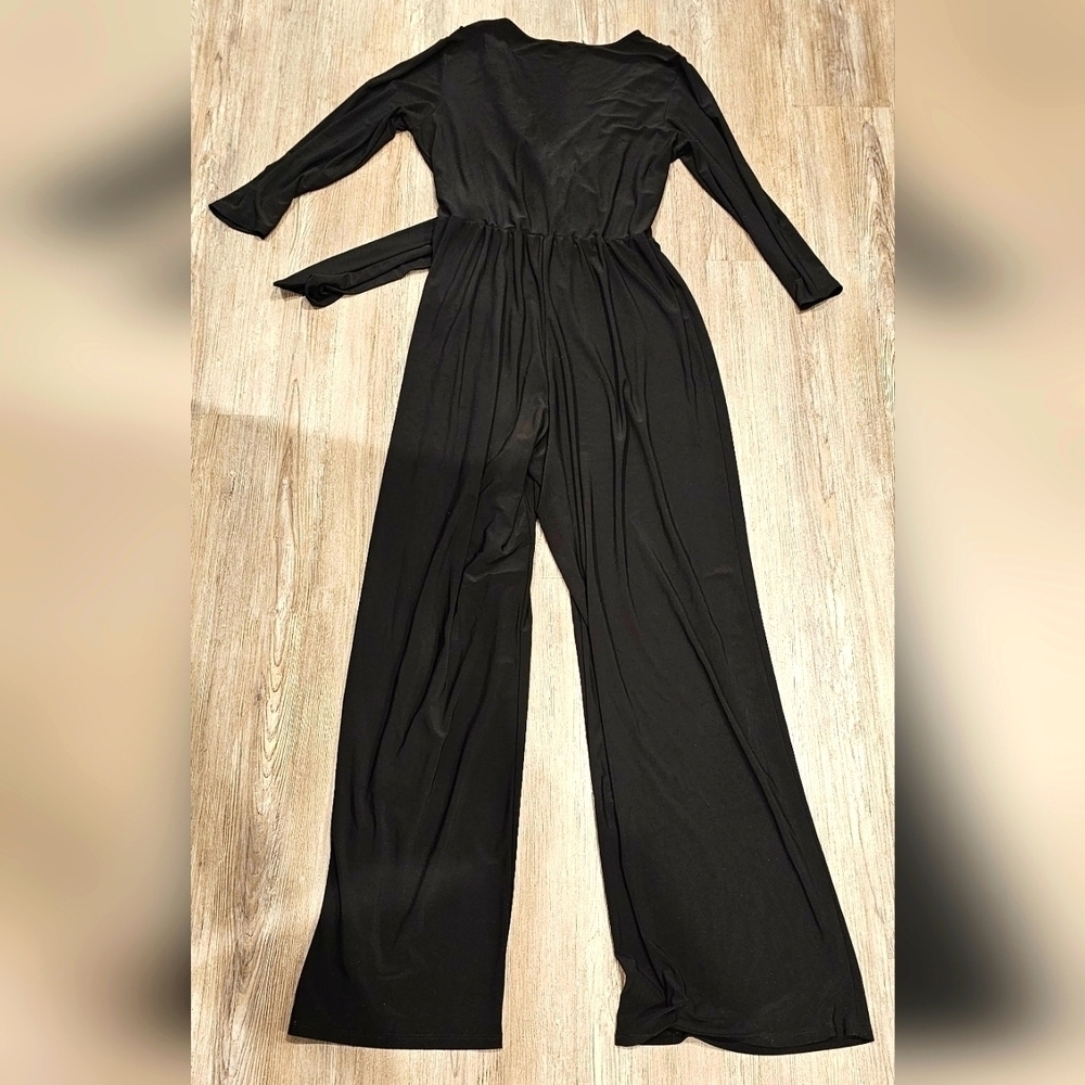 Size Medium | Annalee + Hope Black Long Sleeve Jumpsuit Romper - Picture 2 of 8
